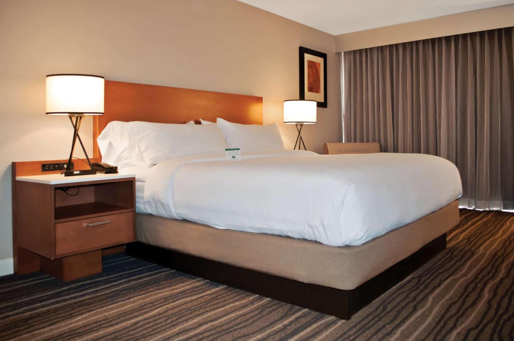 King Room,1546964827:JPEG